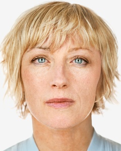 Cindy Sherman, The New Yorker, 5/15/2000, Martin Schoeller, Digital C-Print, 2000, Collection of the artist, coutesy of Hasted Hunt, New York City, copyright Martin Schoeller